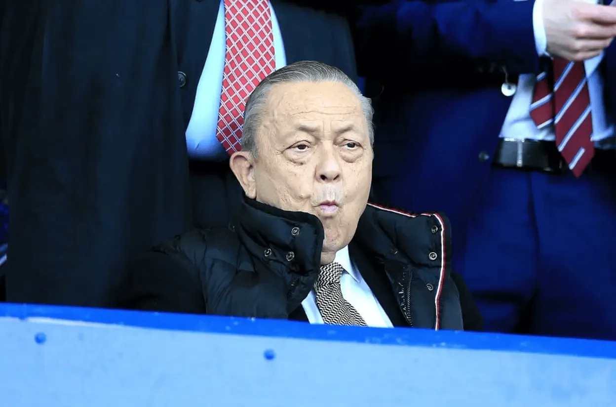 开云官方直播-球迷怒了！TA：西汉姆球迷发起抵制行动，抗议俱乐部管理层