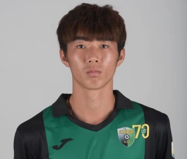 开云官方直播-李浩然去铁人 陈序煌去长春 蔺国玉去南通 泰山10虎离队 彭啸冲锋