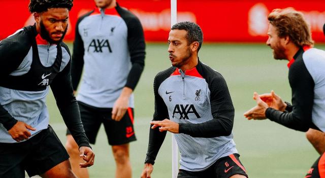 开云平台-客战那不勒斯大将回归 红军还会亮出中场新招数？