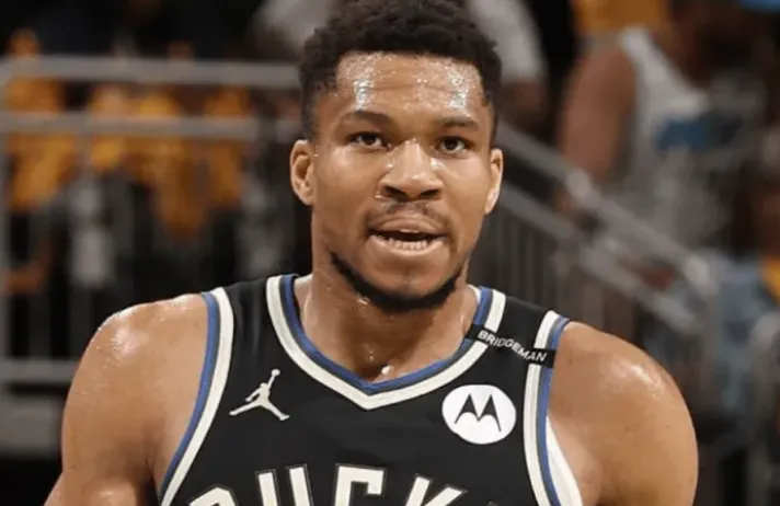 开云平台-掘记：字母哥有点像24年受伤后的恩比德，动作谨慎&amp;amp;弯腰弓背